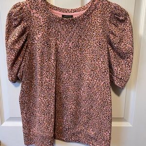 Puff sleeve sweatshirt top! Size M